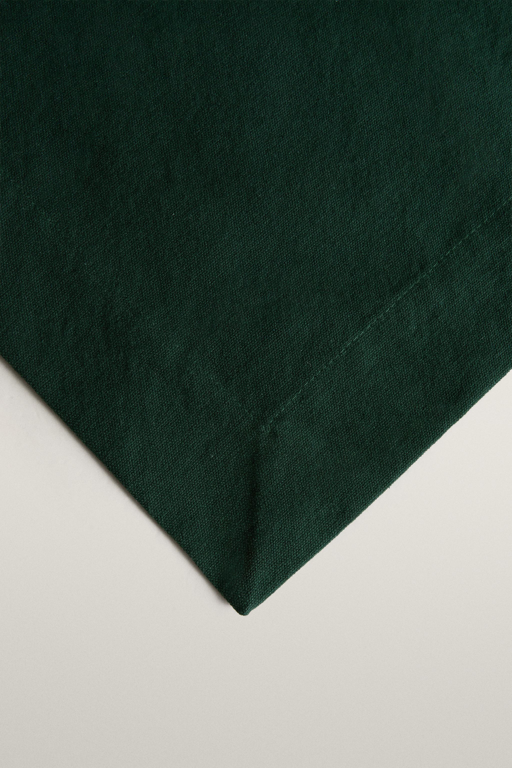 HEAVYWEIGHT COTTON TABLECLOTH